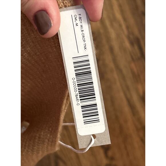 Everlane Womens M The Cozy Stretch Tank Cropped Wool Blend Fuzzy Knit Camel NWT - Picture 6 of 9